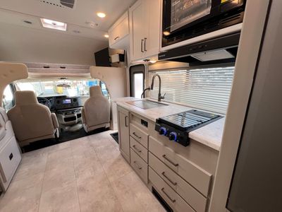 2026 Thor Motor Coach CHATEAU - Photo 8