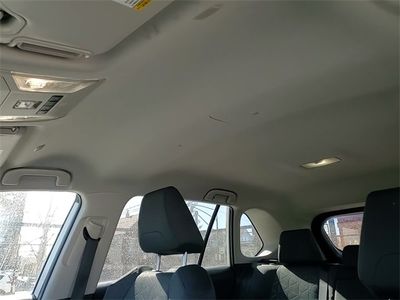 2025 Toyota RAV4 - Photo 21