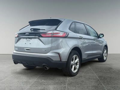 2020 Ford Edge — detail view