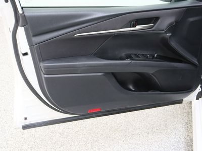 2025 Toyota Camry FWD - Photo 13