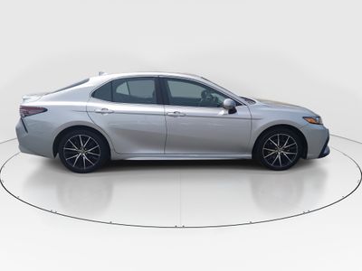 2024 Toyota Camry - Photo 8
