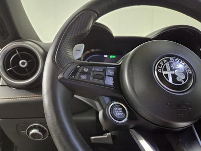 2025 Alfa Romeo Tonale - Photo 20