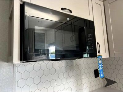 2026 Jayco Seismic - Photo 15