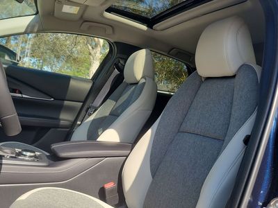 2026 Mazda CX-30 - Photo 16