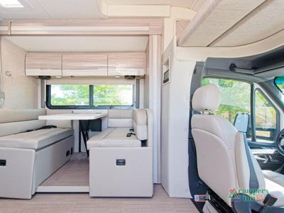 2023 Thor Motor Coach Tiburon Sprinter - Photo 9