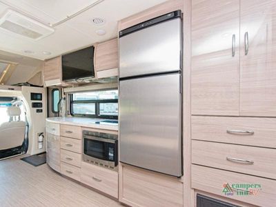 2023 Thor Motor Coach Tiburon Sprinter - Photo 13