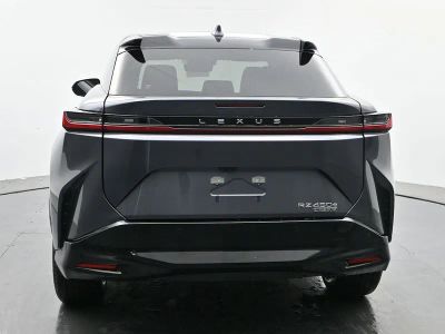 2026 Lexus RZ - Photo 4