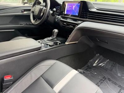 2025 Toyota Camry — photo 10 view