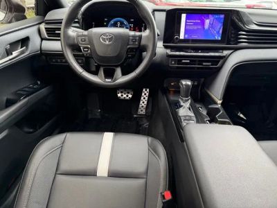 2025 Toyota Camry — photo 14 view