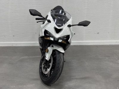 2026 Kawasaki Ninja ZX-6R - Photo 9