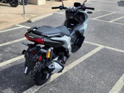 2026 Honda ADV160 - Photo 4