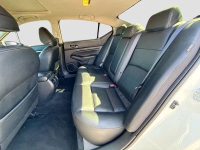 2020 Nissan Altima — photo 18 view