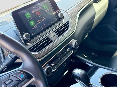 2020 Nissan Altima — photo 25 view