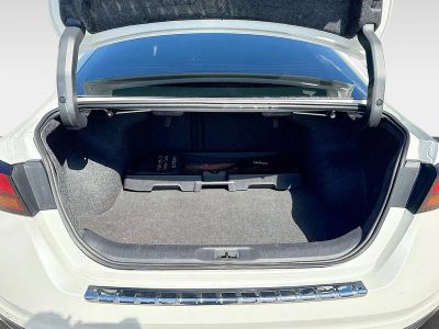 2020 Nissan Altima — photo 10 view