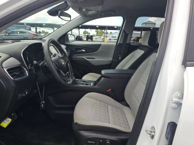 2022 Chevrolet Equinox — engine compartment view
