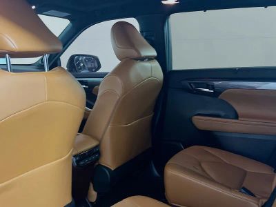 2022 Toyota Highlander — photo 22 view