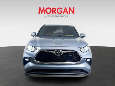 2022 Toyota Highlander — side profile view