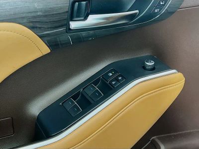 2022 Toyota Highlander — photo 16 view