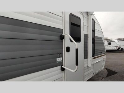 2025 Forest River RV Wildwood X-Lite - Photo 11