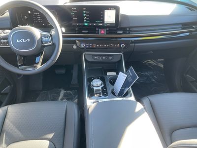 2026 Kia Carnival Hybrid — photo 13 view