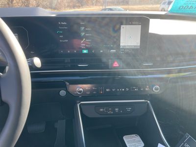 2026 Kia Carnival Hybrid — photo 11 view