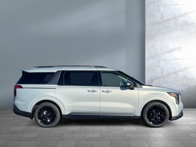2026 Kia Carnival Hybrid — photo 7 view