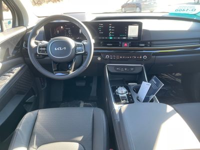 2026 Kia Carnival Hybrid — photo 12 view