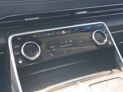 2024 Genesis GV80 - Photo 18