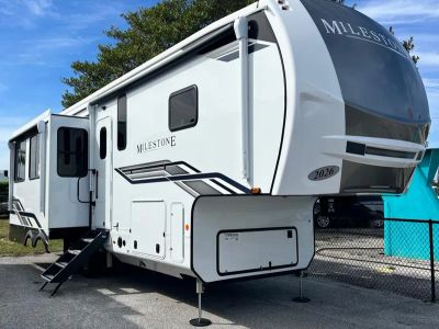 2026 Jayco MILESTONE - Photo 1