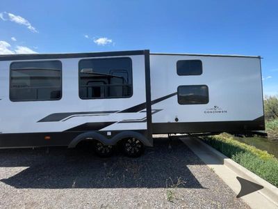 2025 Coachmen RV Chaparral Lite - Photo 8