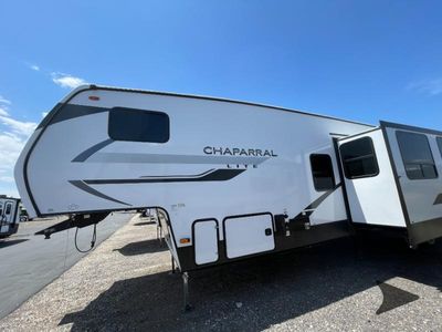 2025 Coachmen RV Chaparral Lite - Photo 7