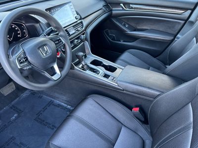 2019 Honda Accord - Photo 11