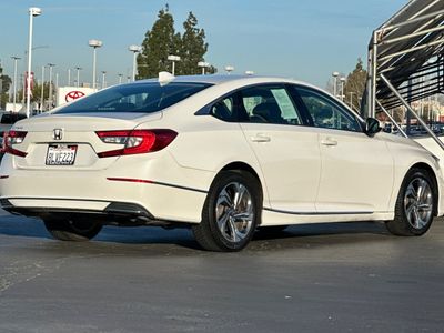 2019 Honda Accord - Photo 2