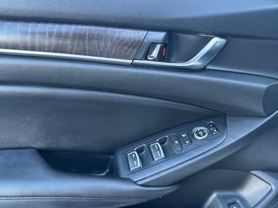 2019 Honda Accord - Photo 12