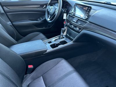 2019 Honda Accord - Photo 16