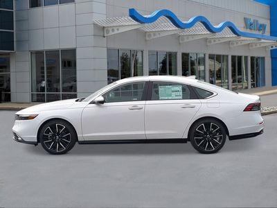 2026 Honda Accord Hybrid - Photo 2
