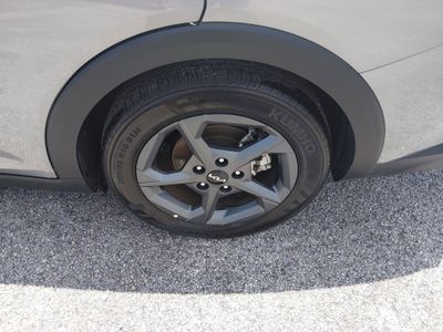 2025 Kia K4 — photo 10 view