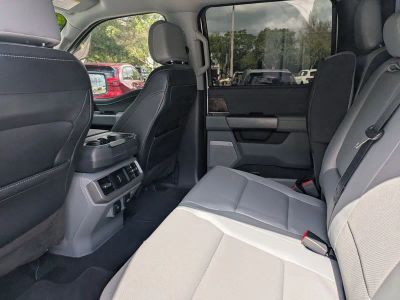 2023 Ford F-150 — photo 13 view