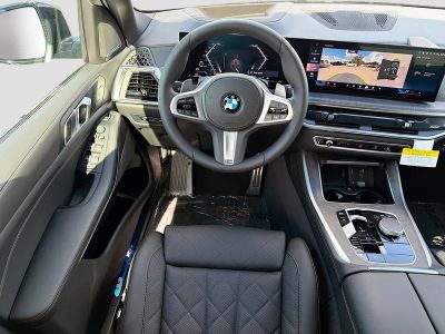 2026 BMW X5 — photo 17 view