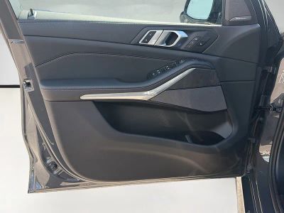 2026 BMW X5 — photo 22 view