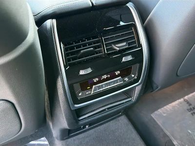 2026 BMW X5 — photo 20 view