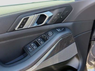 2026 BMW X5 — photo 23 view