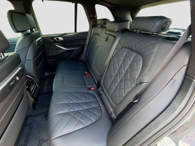 2026 BMW X5 — photo 21 view