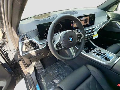 2026 BMW X5 — photo 40 view