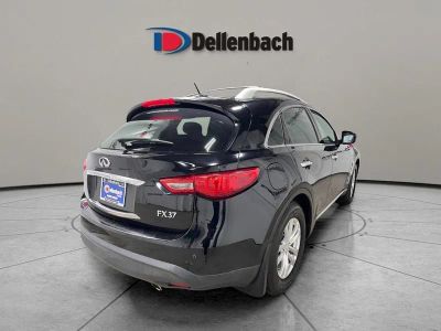 2013 INFINITI FX37 — detail view