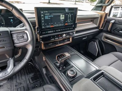 2025 GMC Hummer EV Pickup — photo 27 view