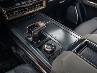 2025 GMC Hummer EV Pickup — photo 31 view