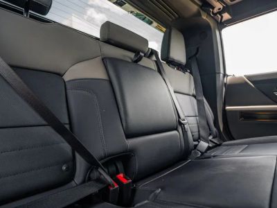 2025 GMC Hummer EV Pickup — photo 42 view