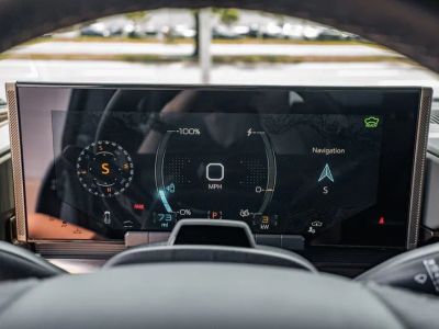2025 GMC Hummer EV Pickup — photo 26 view