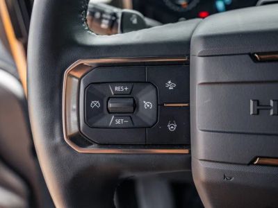2025 GMC Hummer EV Pickup — photo 24 view